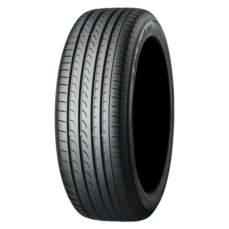 ヨコハマタイヤ ブルーアース RV-02 215/50R17 95V XL